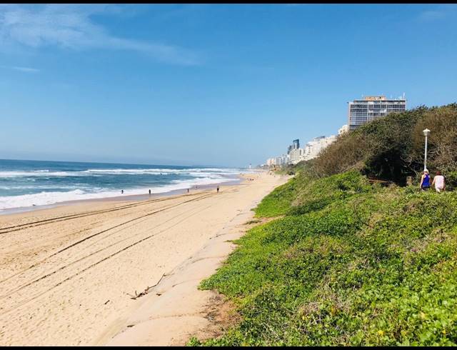 1 BEDROOM STUDIO APARTMENT FOR SALE IN UMHLANGA CENTRAL